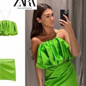 Zara limited edition 2 piece green draped skirt and voluminous top set